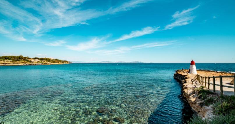 Grand Studio Terrasse De Standing, Pleine Vue Village Et Mer 카리르루에 외부 사진